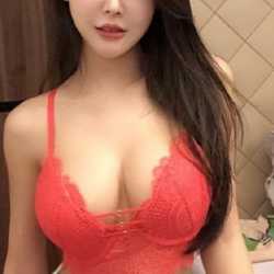 İçerenköy Seksi iç çamaşırı Yapan taş gibi orospu Escort Ela